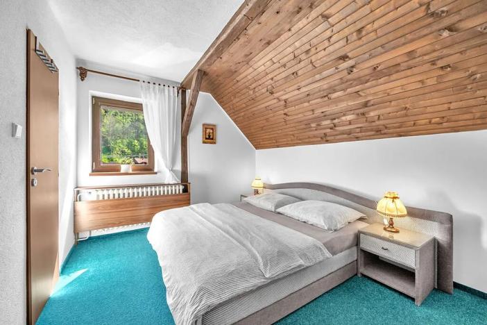 Prodej ubytování, Dolní Dvůr, 650 m2