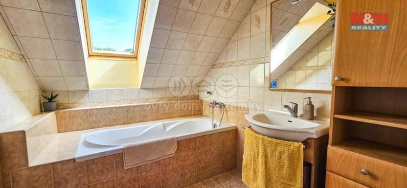 Prodej rodinného domu, Starý Mateřov, 250 m2