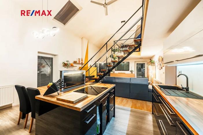 Prodej bytu 5+kk, Jabloňov, 154 m2