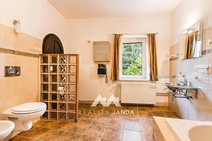 Prodej rodinného domu, Bukovina, 158 m2