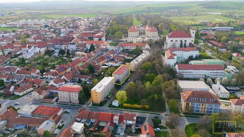 Prodej bytu 2+1, Slavkov u Brna, Komenského náměstí, 50 m2