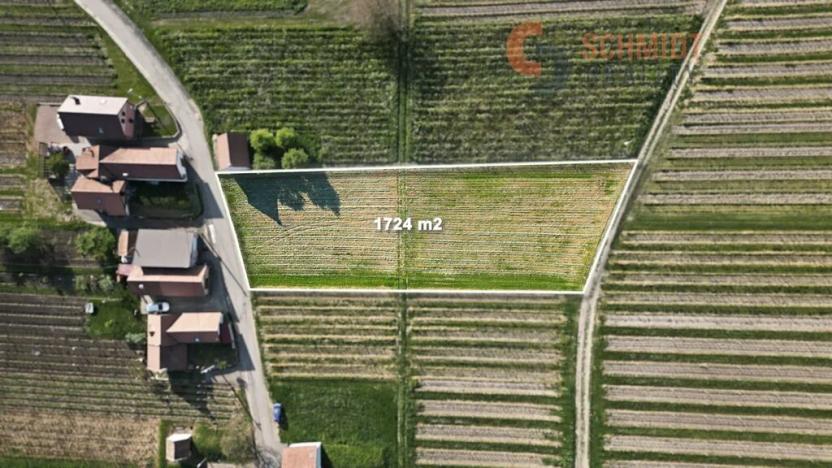 Prodej komerčního pozemku, Velké Bílovice, 1724 m2