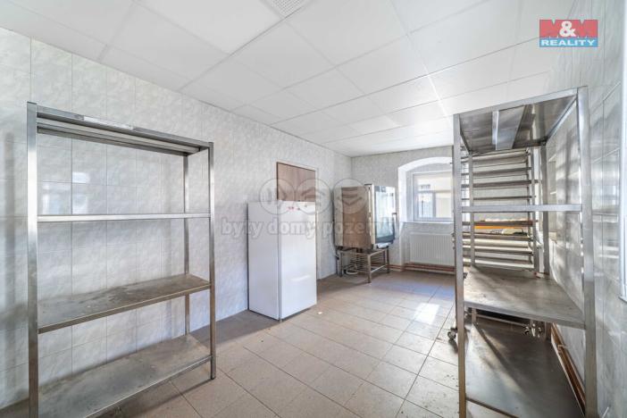 Pronájem skladu, Nepomuk, Husova, 124 m2