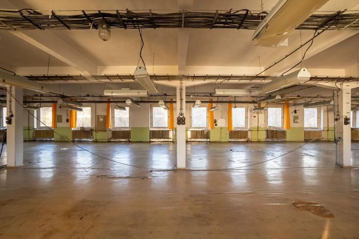 Prodej skladu, Kolinec, 2640 m2