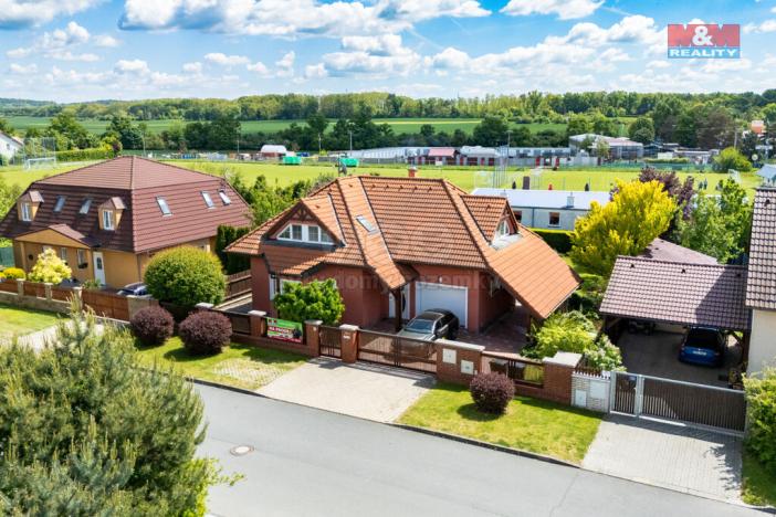 Prodej rodinného domu, Veltrusy, U Stadionu, 180 m2