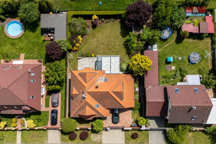 Prodej rodinného domu, Veltrusy, U Stadionu, 180 m2