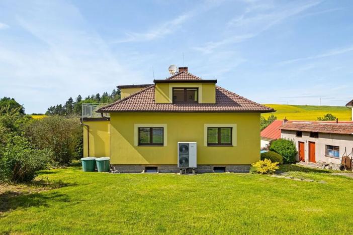 Prodej rodinného domu, Křečovice, 186 m2