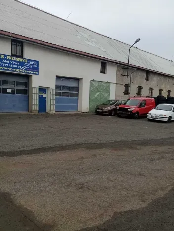 Dražba výrobních prostor, Kunratice, 1090 m2