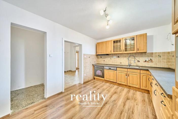 Pronájem kanceláře, Znojmo, Horní náměstí, 150 m2