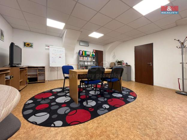 Pronájem kanceláře, Jindřichův Hradec - Jindřichův Hradec II, Kmentova, 52 m2