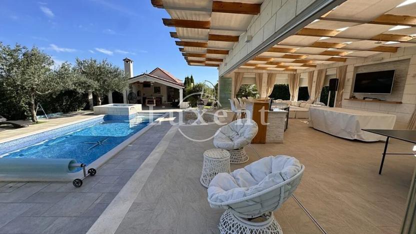 Prodej vily, Trogir, Chorvatsko, 135 m2