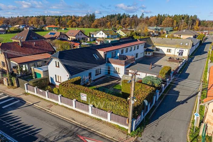 Prodej komerční nemovitosti, Babice, 2930 m2