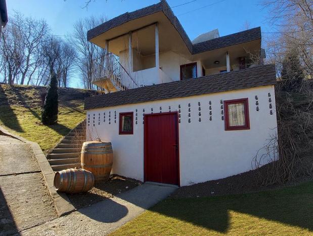 Prodej vinného sklepa, Skalka, 100 m2
