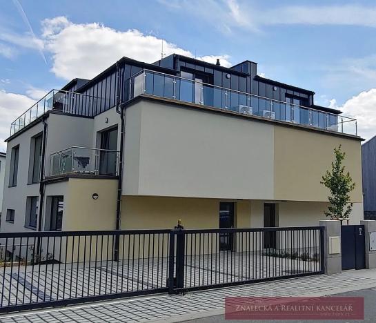 Prodej bytu 2+kk, Praha - Kyje, Vodňanská, 62 m2