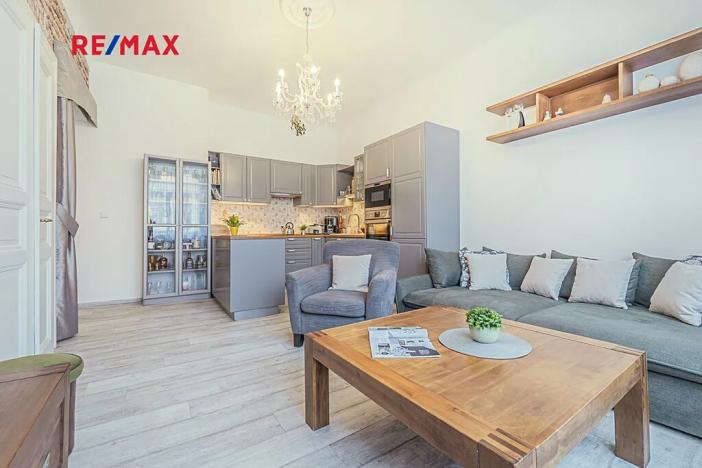 Prodej bytu 3+kk, Praha - Smíchov, Zborovská, 70 m2