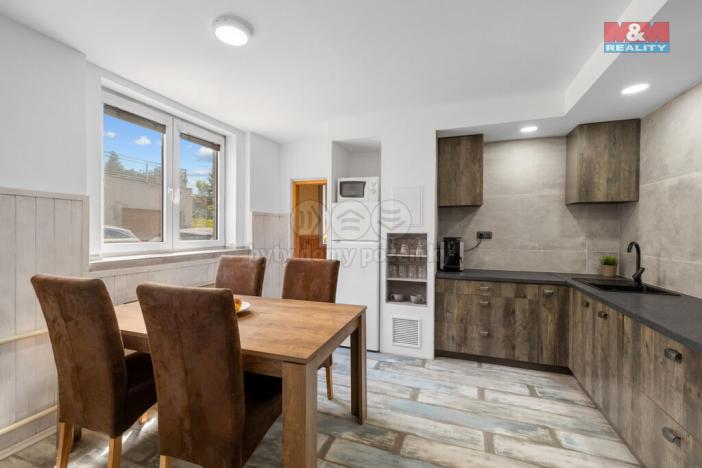 Prodej rodinného domu, Pchery - Humny, U Dobré Vody, 240 m2