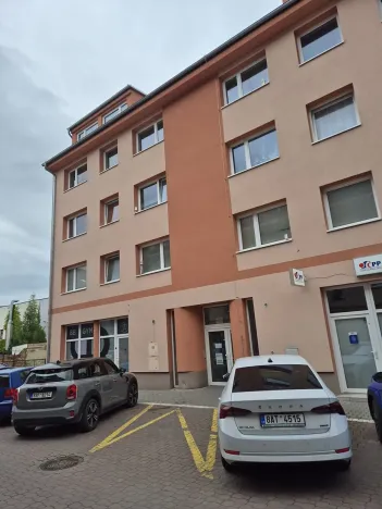Pronájem obchodního prostoru, Kladno, Komenského, 96 m2