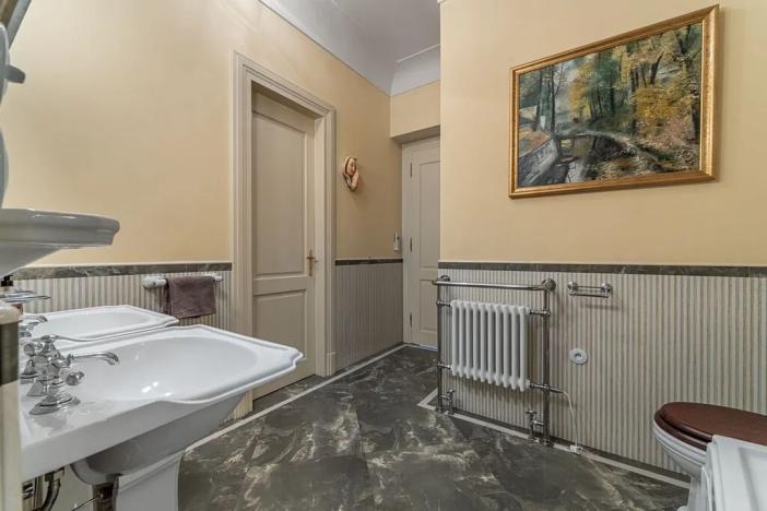 Pronájem bytu 3+1, Praha - Malá Strana, U lužického semináře, 111 m2