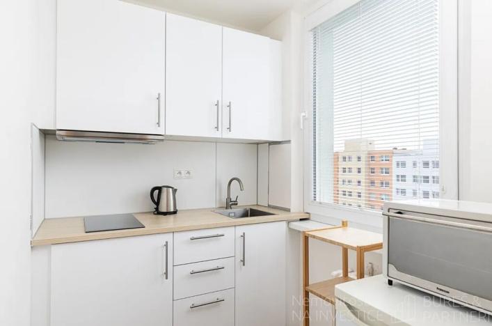 Pronájem bytu 1+kk, Praha - Modřany, Pejevové, 30 m2