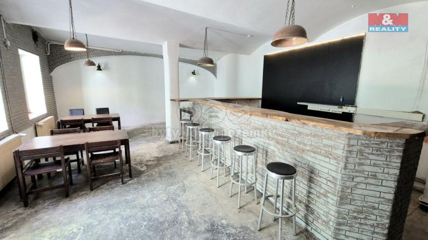 Pronájem obchodního prostoru, Kladno, T. G. Masaryka, 157 m2