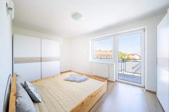 Prodej bytu 3+kk, České Budějovice, Rudolfovská tř., 66 m2