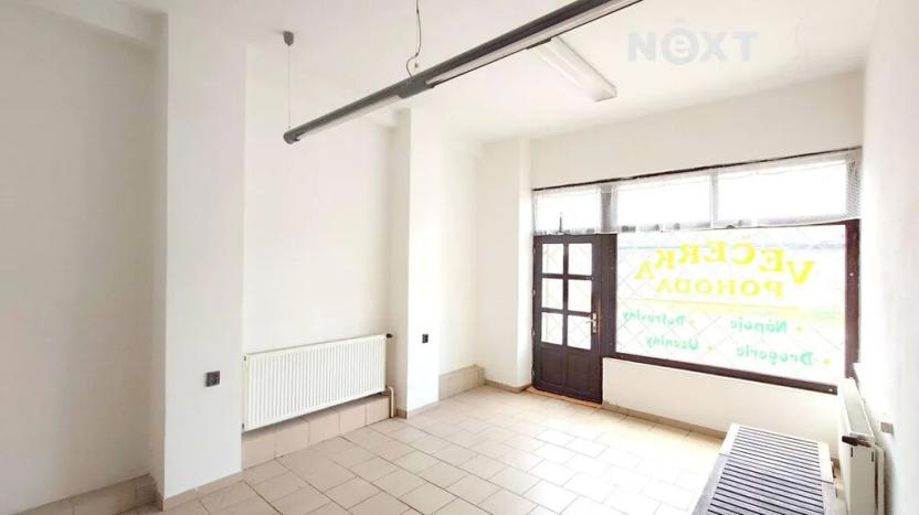 Pronájem obchodního prostoru, Doksy, Hálkova, 30 m2