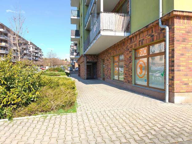 Prodej obchodního prostoru, Brno, U Leskavy, 56 m2