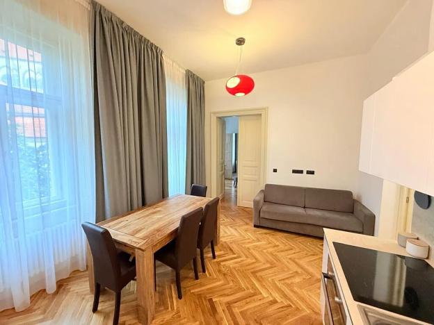 Pronájem bytu 2+kk, Praha - Nové Město, Jungmannovo náměstí, 45 m2