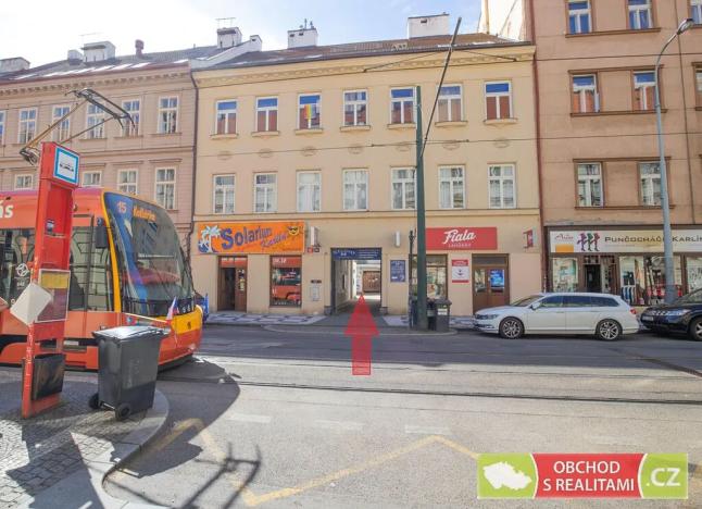 Pronájem garáže, Praha - Karlín, Sokolovská, 15 m2