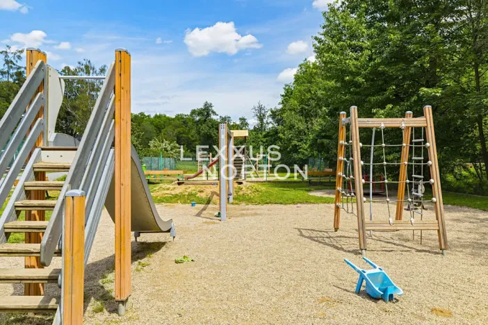 Prodej bytu 3+kk, Praha - Hrdlořezy, Hrdlořezská, 80 m2