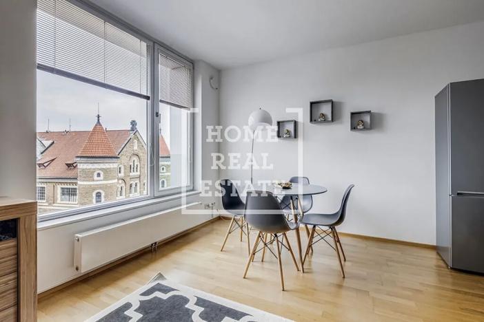 Prodej bytu 1+kk, Praha - Smíchov, Švédská, 45 m2