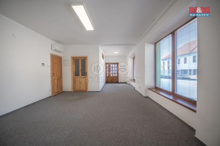 Prodej rodinného domu, Otrokovice - Kvítkovice, tř. Osvobození, 422 m2