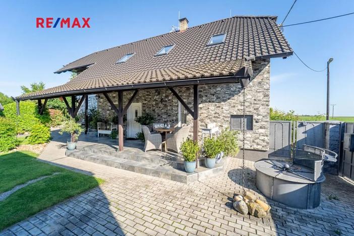 Prodej rodinného domu, Chrášťany, 175 m2