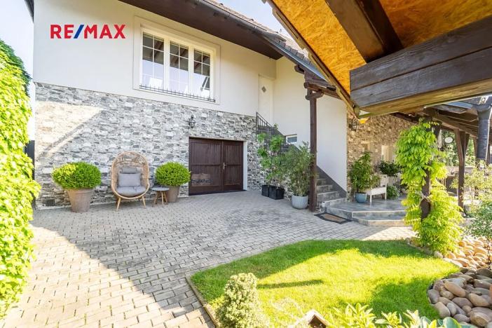 Prodej rodinného domu, Chrášťany, 175 m2