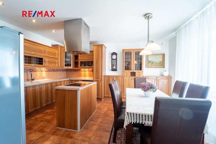 Prodej rodinného domu, Chrášťany, 175 m2