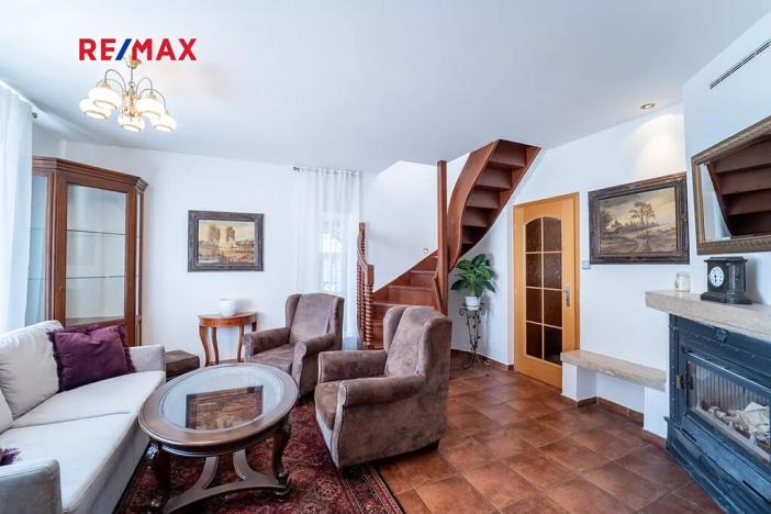 Prodej rodinného domu, Chrášťany, 175 m2