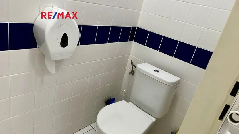 Pronájem kanceláře, Praha - Veleslavín, Na Petřinách, 68 m2