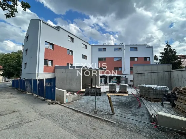 Prodej bytu 2+kk, Praha - Hrdlořezy, Hrdlořezská, 52 m2