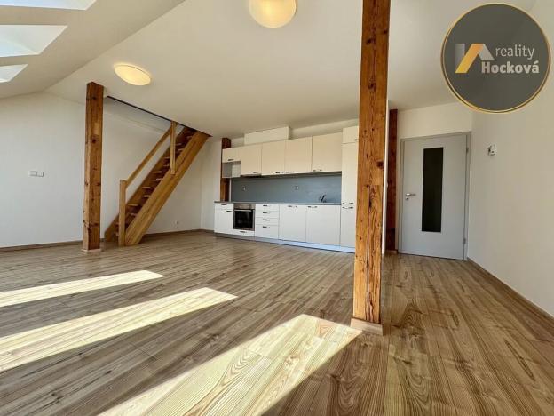 Prodej bytu 2+kk, Praha - Libeň, Zenklova, 81 m2