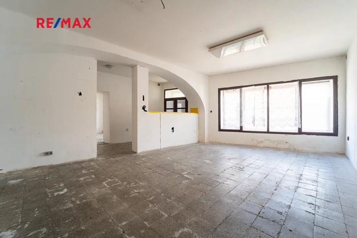 Prodej rodinného domu, Týnec nad Labem, Masarykovo náměstí, 142 m2