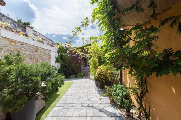 Prodej rodinného domu, Vinařice, II. ulice, 220 m2