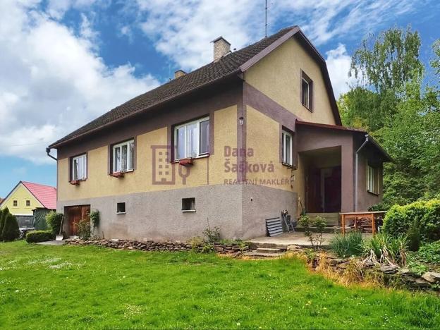 Prodej rodinného domu, Častrov, 214 m2