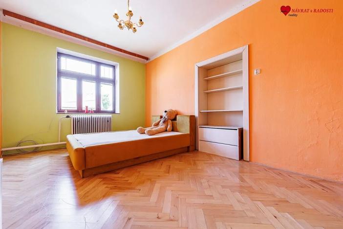 Prodej rodinného domu, Cholina, 333 m2