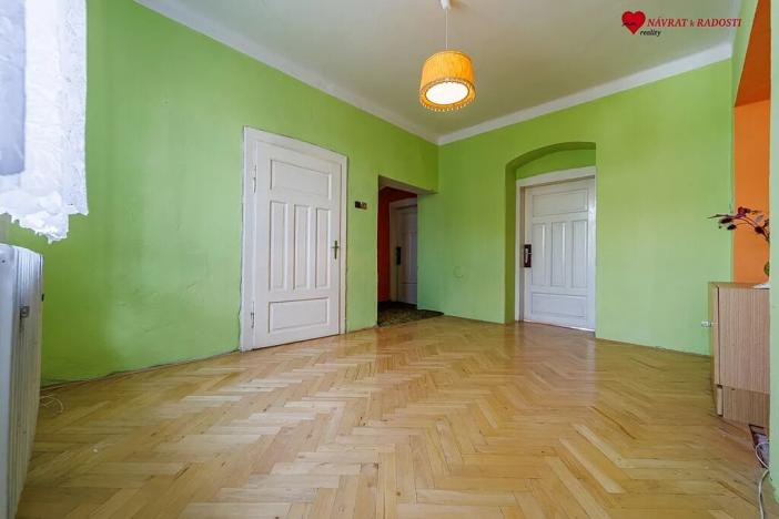 Prodej rodinného domu, Cholina, 333 m2