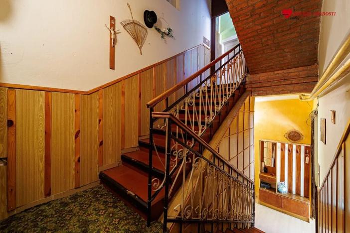 Prodej rodinného domu, Cholina, 333 m2