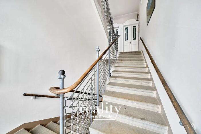 Prodej bytu 4+1, Znojmo, Alšova, 142 m2