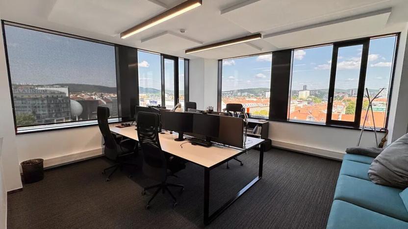 Pronájem kanceláře, Brno, Šumavská, 216 m2