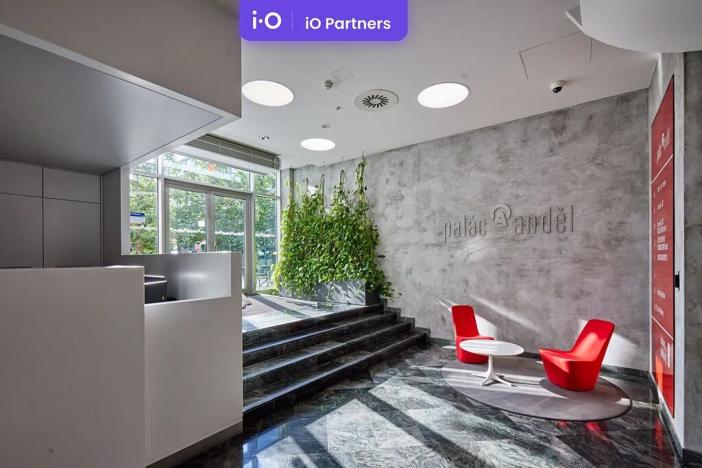 Pronájem kanceláře, Praha - Smíchov, Plzeňská, 446 m2