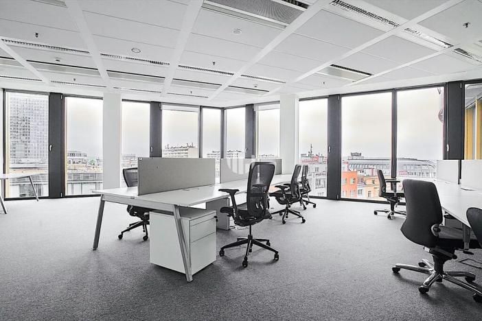 Pronájem kanceláře, Praha - Nusle, Pikrtova, 739 m2