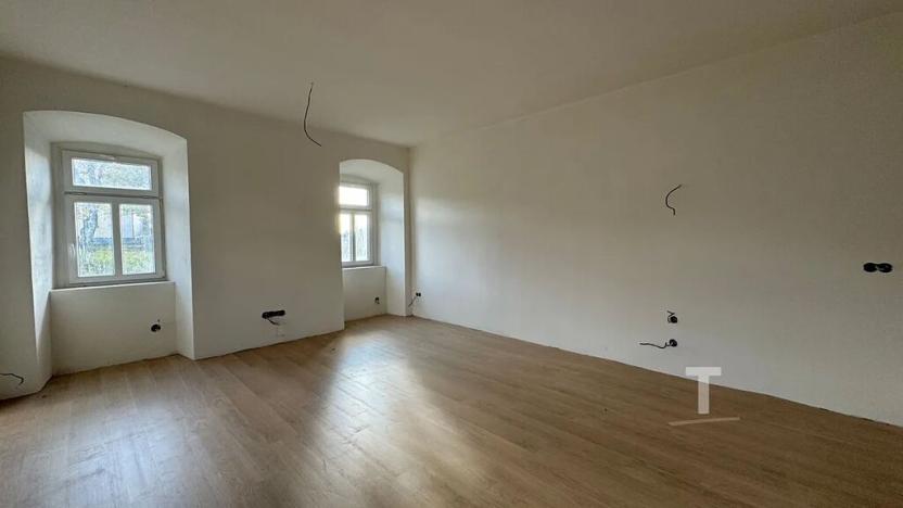 Prodej činžovního domu, Žďárná, 700 m2